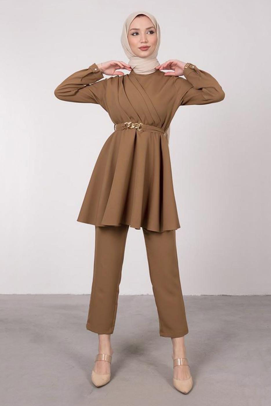 Tesettür giyim KAHVE DRAPE DETAYLI KEMERLİ PANT. TAKIM T 0685	