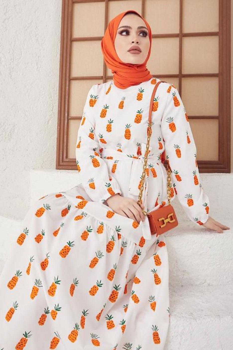 Tesettür giyim TURUNCU ANANAS DESENLİ KUŞAKLI ELBİSE T 714
