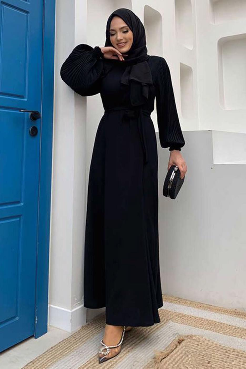 Tesettür giyim SİYAH KOLU PİLİSELİ KUŞAKLI ELBİSE T 1383