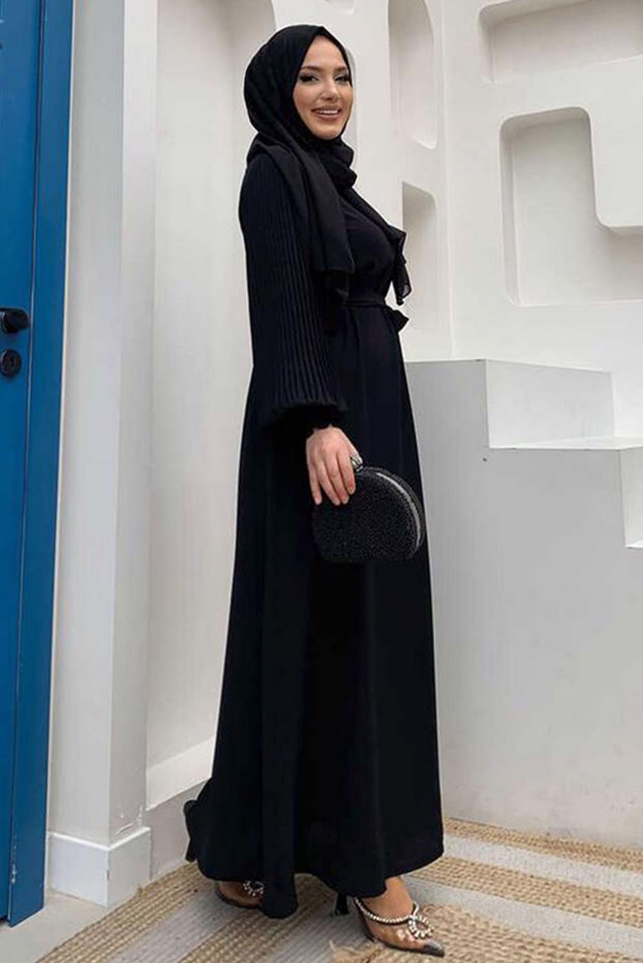 Tesettür giyim SİYAH KOLU PİLİSELİ KUŞAKLI ELBİSE T 1383