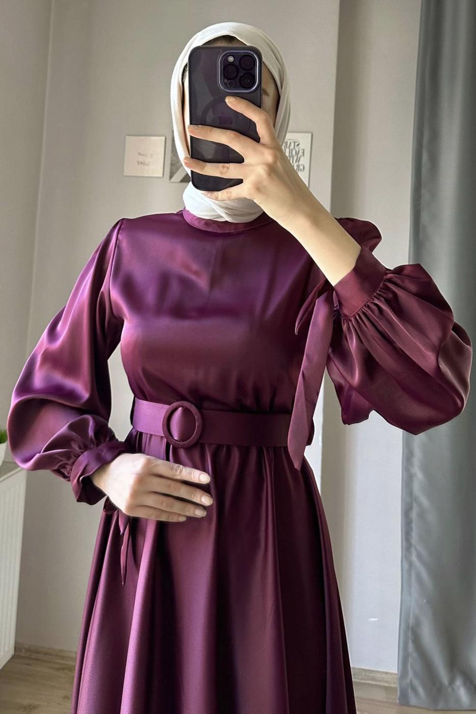 Tesettür giyim BORDO KEMERLİ SATEN ABİYE ELBİSE T 1395
