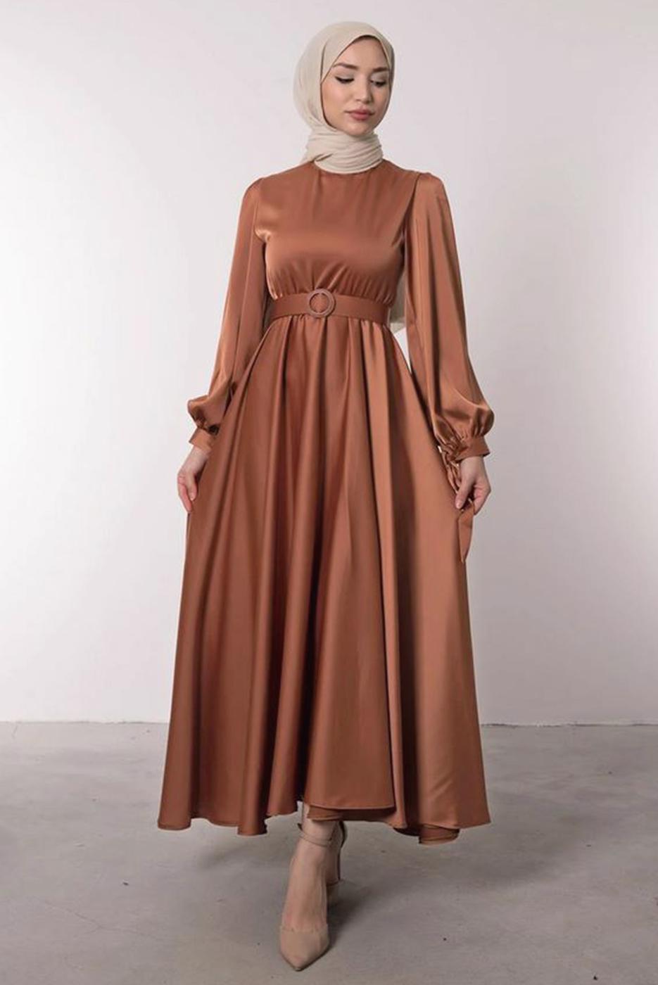 Tesettür giyim KAHVE KEMERLİ SATEN ABİYE ELBİSE T 1395
