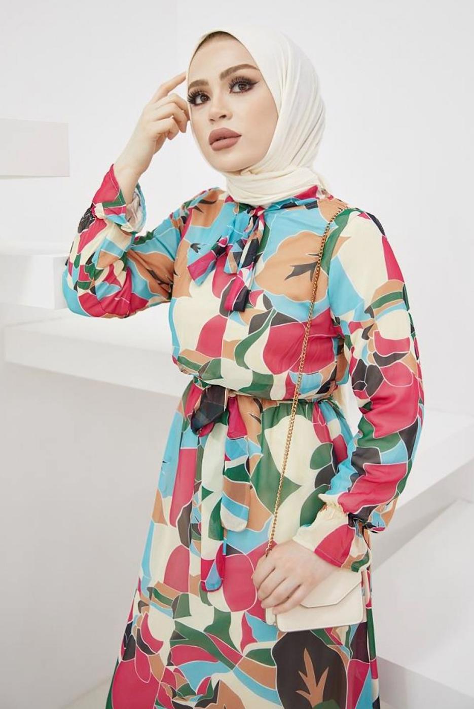 Tesettür giyim FUŞYA ETEK UCU VOLANLI DESENLİ ŞİFON ELBİSE T 2304