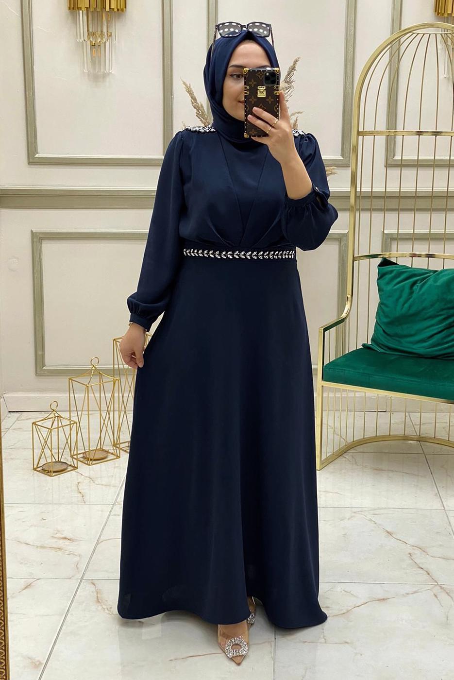 Tesettür giyim LACİVERT TAŞ AKSESUAR DETAYLI ELBİSE T 30800