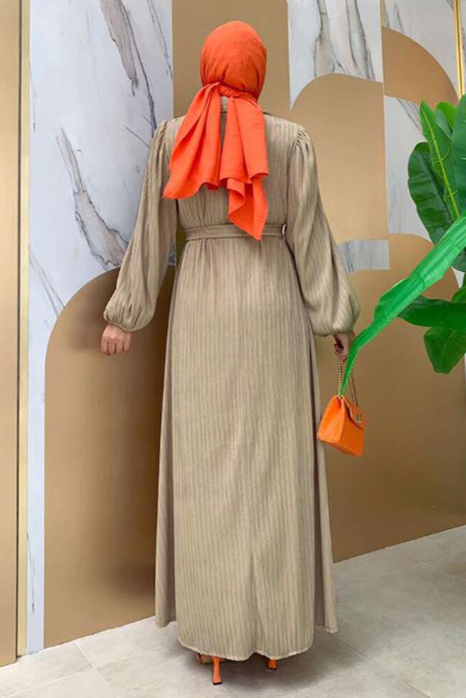 Tesettür giyim VİZON KUŞAKLI DÜĞME DETAYLI ELBİSE T 3273