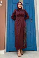 Tesettür giyim BORDO KEMERLİ PÜSKÜLLÜ SATEN ABİYE ELBİSE T 3673