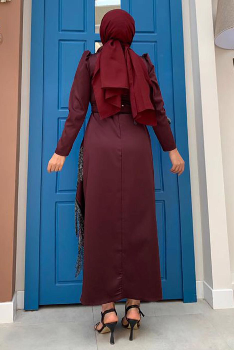 Tesettür giyim BORDO KEMERLİ PÜSKÜLLÜ SATEN ABİYE ELBİSE T 3673