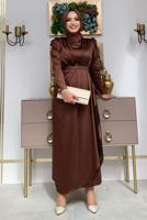 Tesettür giyim KAHVE KEMERLİ PÜSKÜLLÜ SATEN ABİYE ELBİSE T 3673