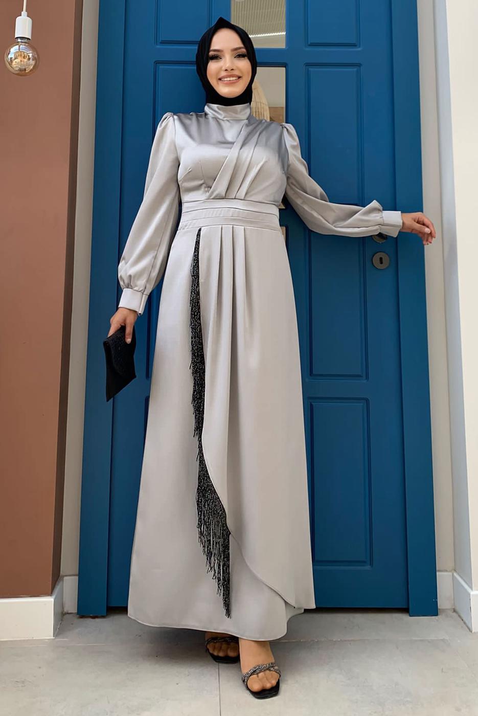 Tesettür giyim GRİ PÜSKÜL DETAYLI SATEN ABİYE ELBİSE T 3689