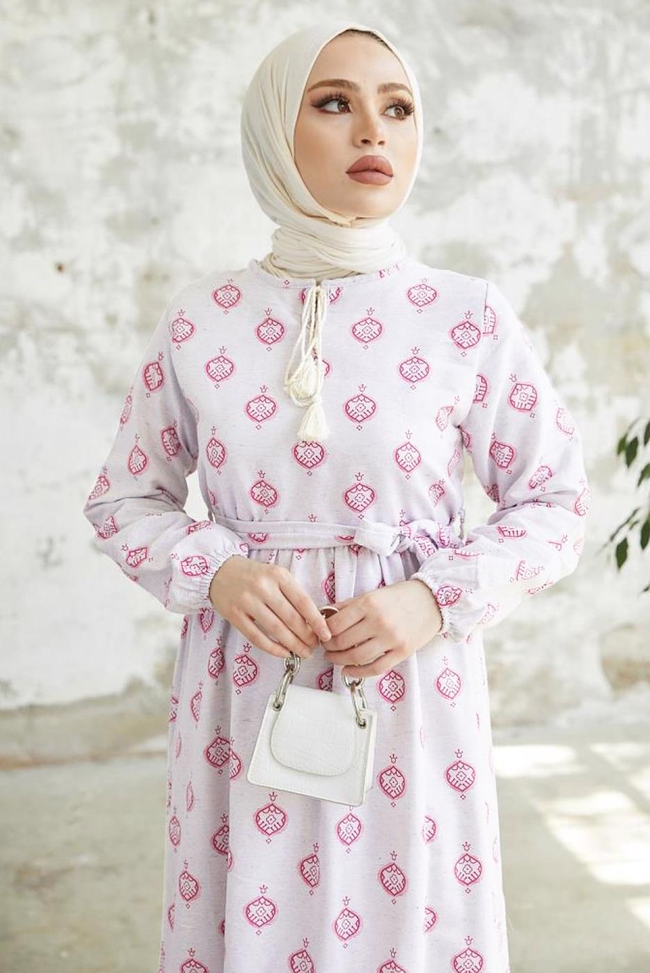 Tesettür giyim FUŞYA DESENLİ YAKASI BAĞLAMALI KETEN ELBİSE T 4022