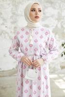 Tesettür giyim FUŞYA DESENLİ YAKASI BAĞLAMALI KETEN ELBİSE T 4022