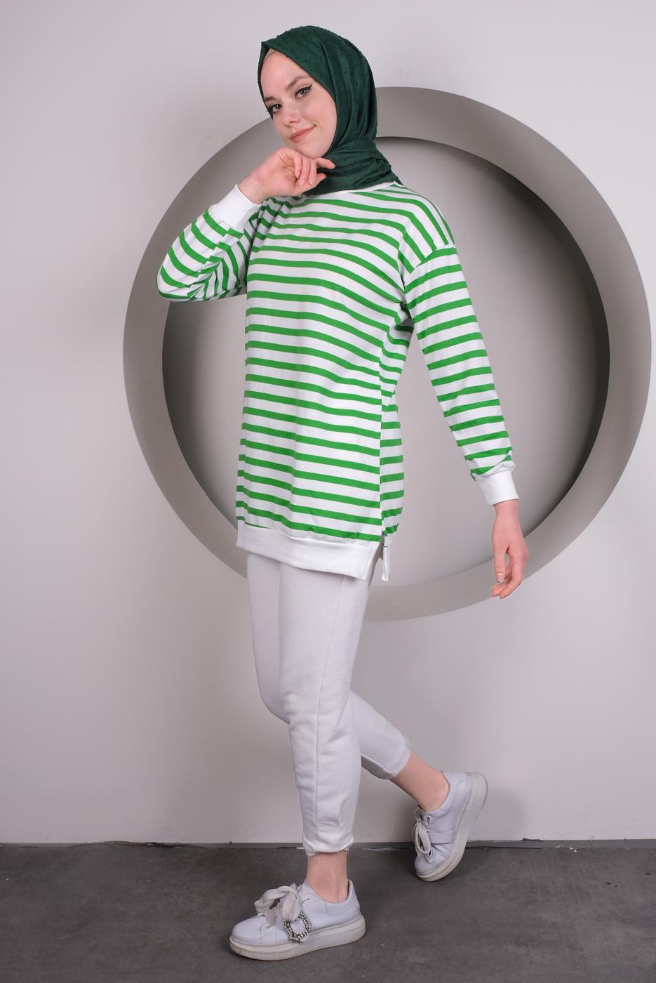 Tesettür giyim YEŞİL MANŞETLERİ LASTİKLİ ÇİZGİLİ TUNİK T 4030