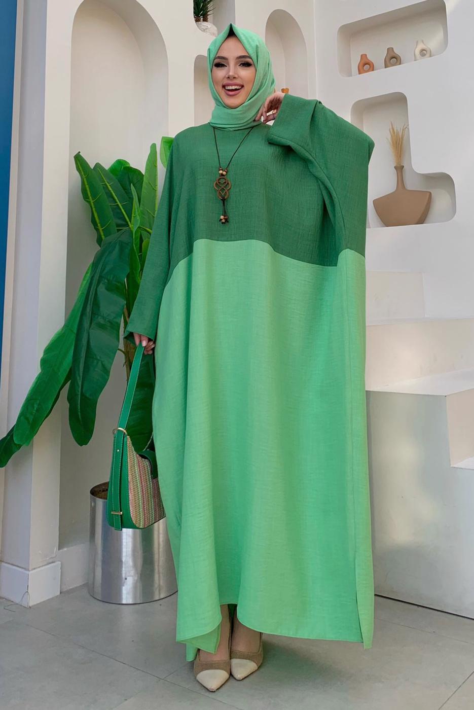 Tesettür giyim YEŞİL İKİ RENKLİ YARASA KOL SALAŞ ELBİSE T 4083
