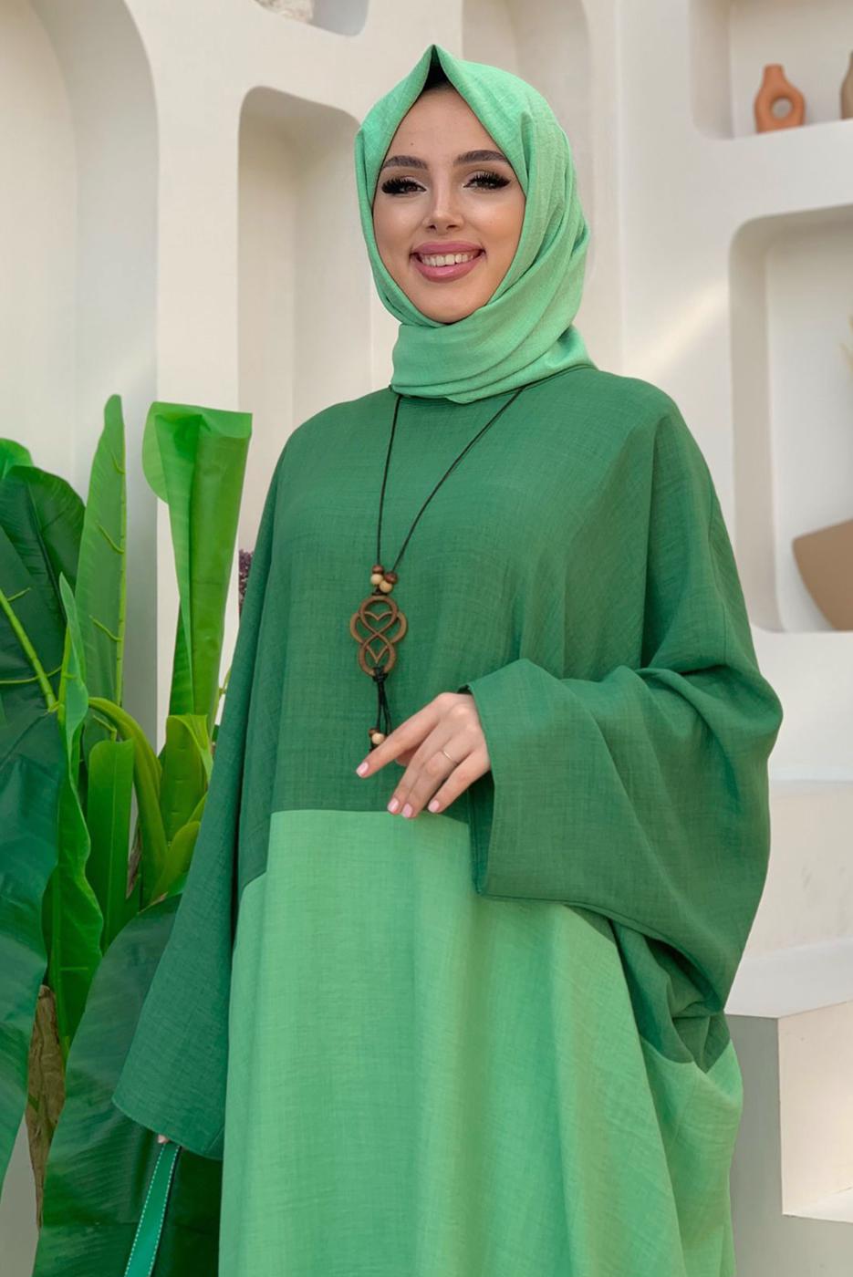 Tesettür giyim YEŞİL İKİ RENKLİ YARASA KOL SALAŞ ELBİSE T 4083