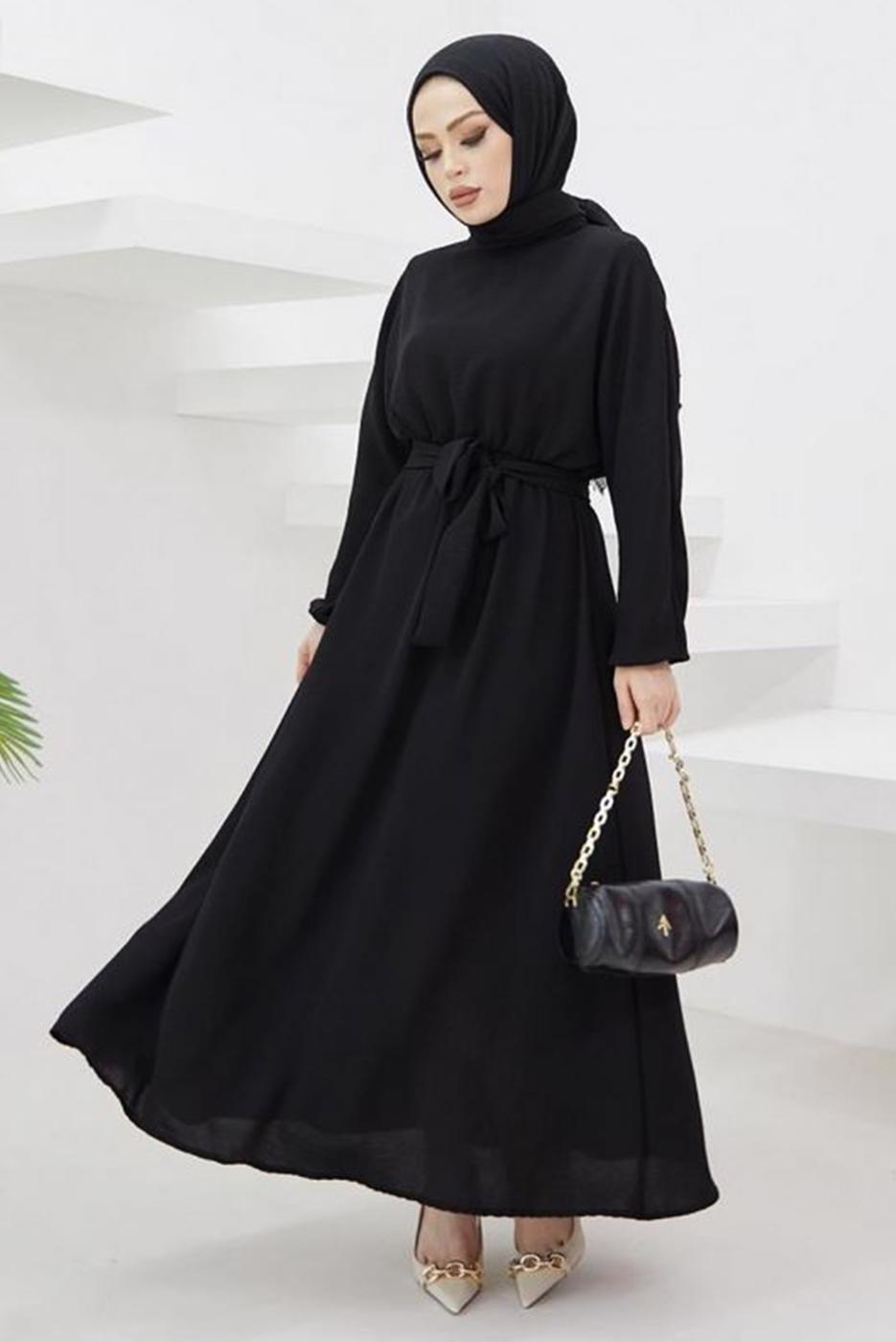 Tesettür giyim SİYAH MANŞETLERİ LASTİKLİ KUŞAKLI ELBİSE T 424-1