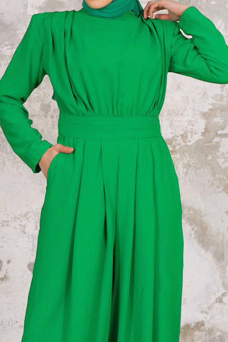 Tesettür giyim YEŞİL PİLİSE DETAYLI CEKETLİ TULUMLU TAKIM T 44006