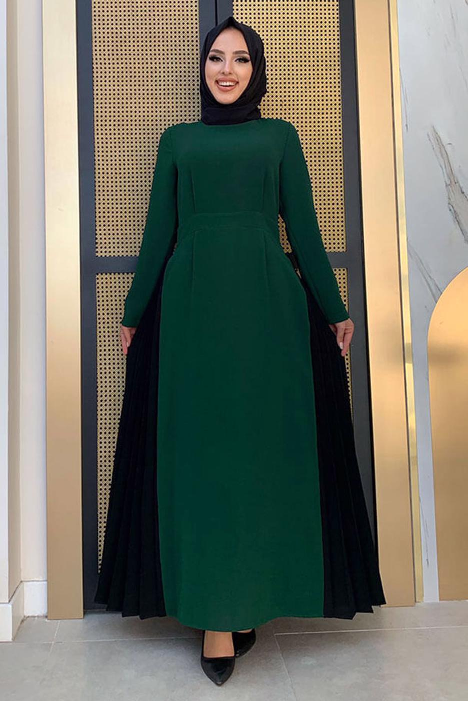 Tesettür giyim YEŞİL İKİ RENKLİ PİLİSE DETAYLI ELBİSE T 4463