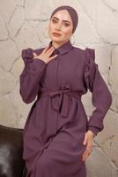 Tesettür giyim MOR YAKASI TAŞLI KOLLARI FIRFIR DETAYLI ELBİSE T 4503
