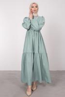 Tesettür giyim YEŞİL BELİ BÜZGÜLÜ DANTEL DETAYLI ELBİSE T 4685