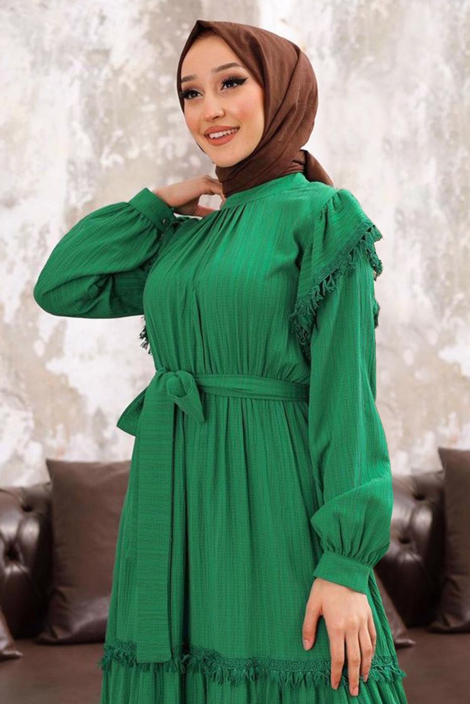 Tesettür giyim YEŞİL PÜSKÜL DETAYLI KUŞAKLI ELBİSE T 48002