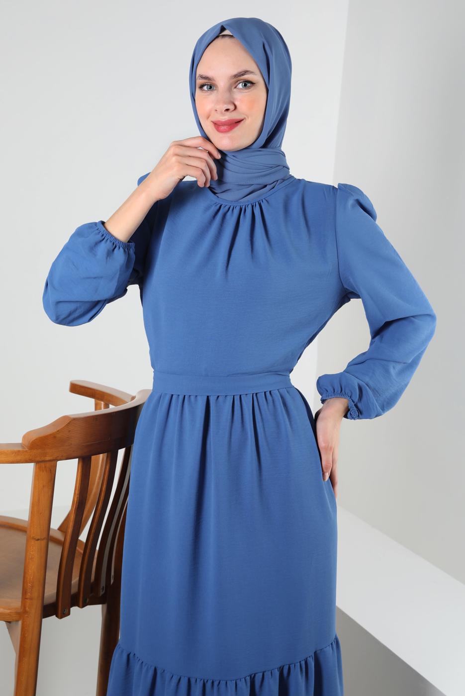 Vêtements hijab BLEU MARINE ROBE À VOLANTS ET CEINTURE T 50003