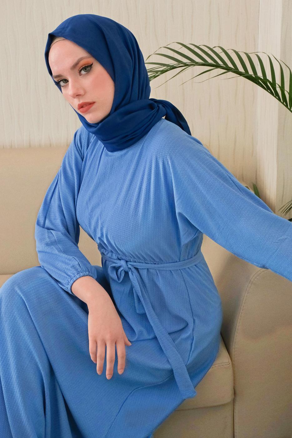 Tesettür giyim MAVİ BELİ LASTİKLİ KUŞAKLI ELBİSE T 50013