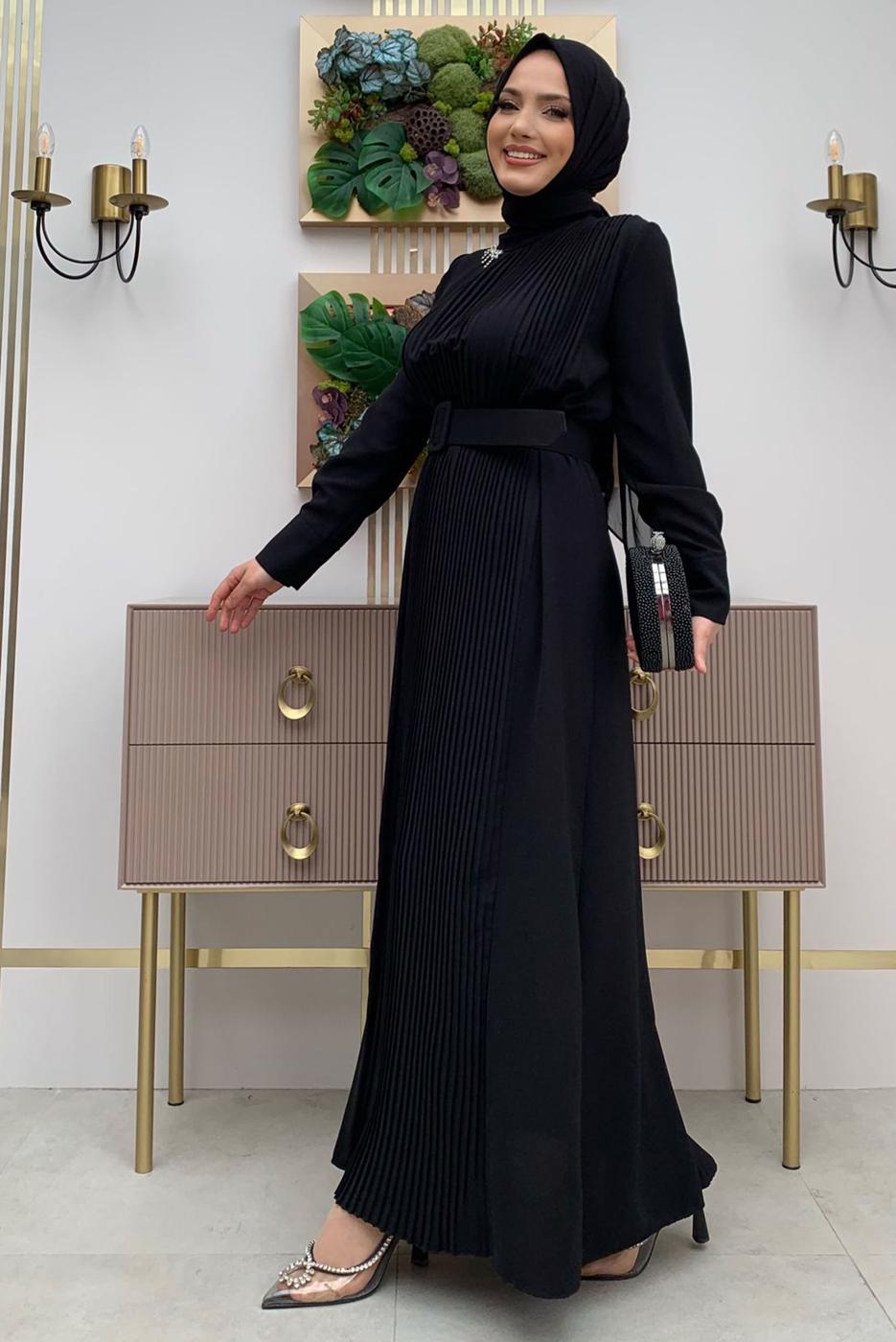 Hijab clothing BLACK PLEATED DRESS WITH JEWELLED COLLAR T 5283	