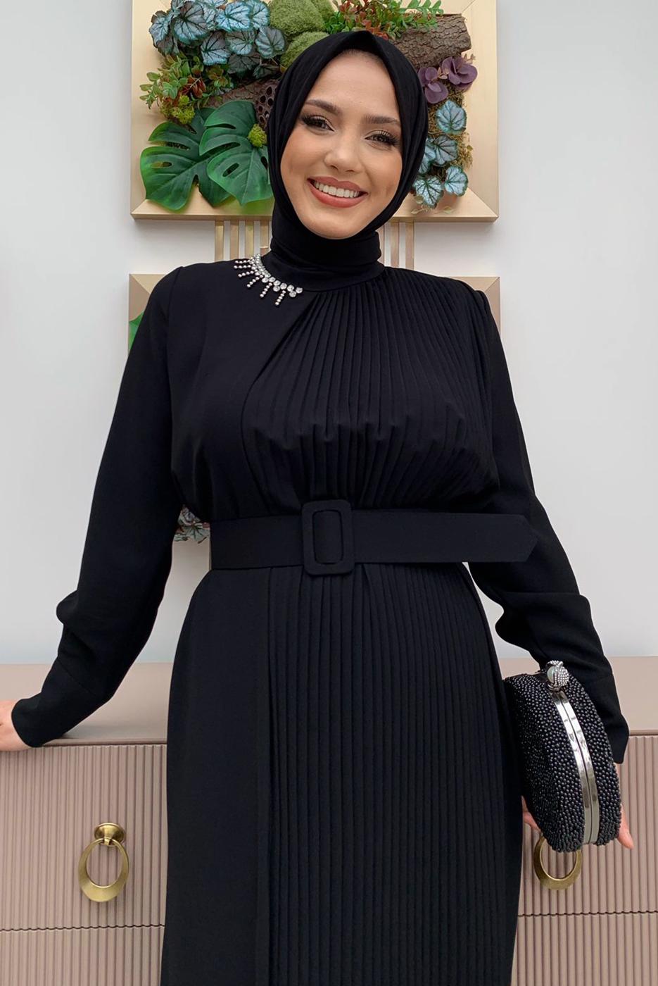 Hijab clothing BLACK PLEATED DRESS WITH JEWELLED COLLAR T 5283	