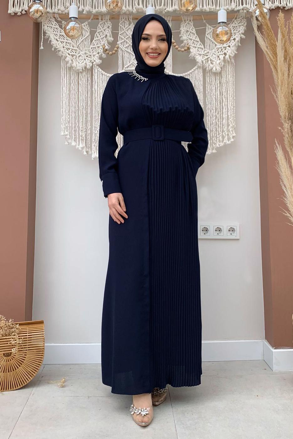 Tesettür giyim LACİVERT YAKASI TAŞLI PİLİSELİ ELBİSE T 5283