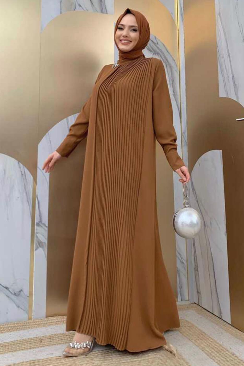 Tesettür giyim TABA YAKASI TAŞLI PİLİSELİ ELBİSE T 5283