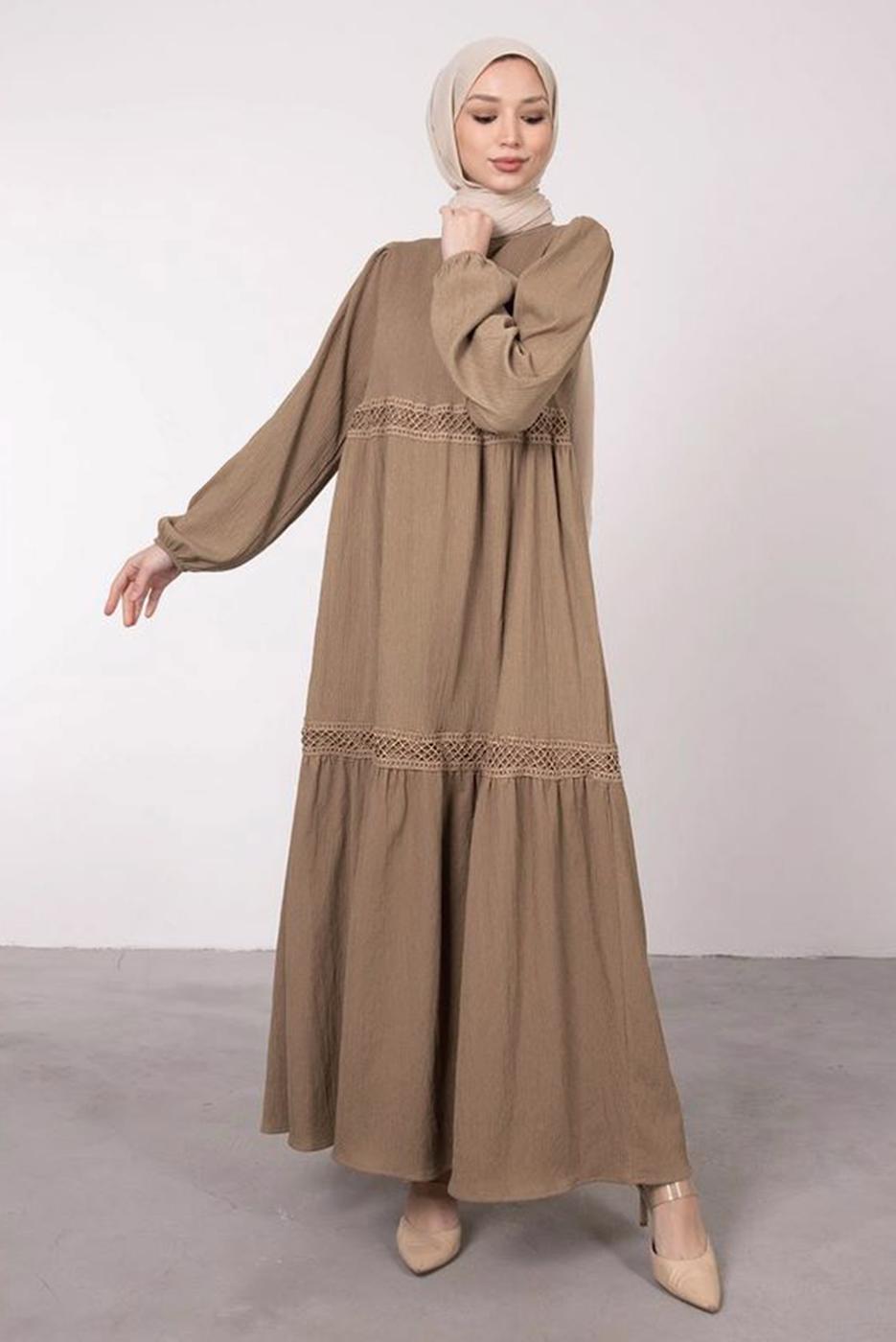 Tesettür giyim VİZON FİLE DETAYLI MANŞETLERİ LASTİKLİ ELBİSE T 6585