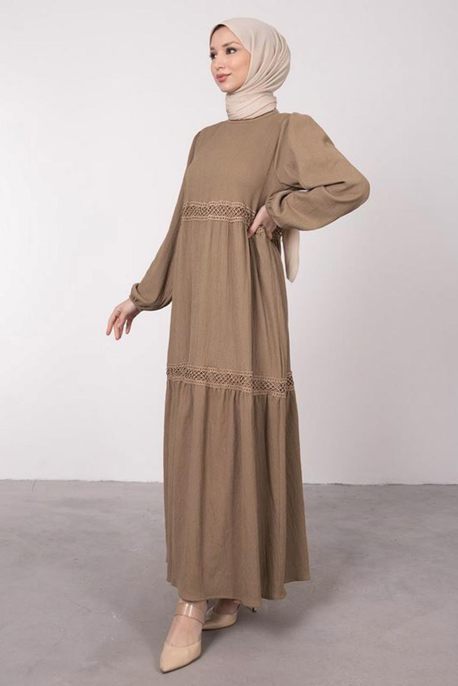 Tesettür giyim VİZON FİLE DETAYLI MANŞETLERİ LASTİKLİ ELBİSE T 6585