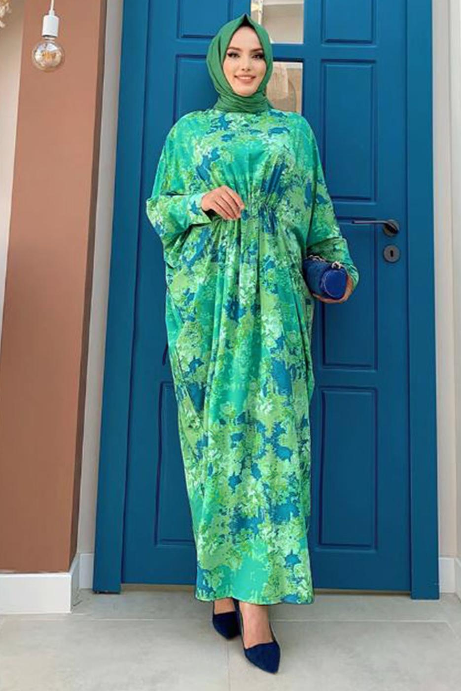 Tesettür giyim YEŞİL ÖNÜ BÜZGÜLÜ DESENLİ YARASA KOL ELBİSE T 6673