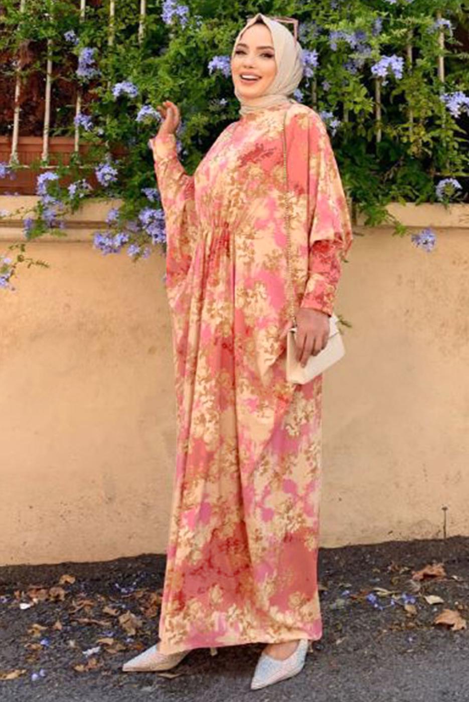 Tesettür giyim PUDRA ÖNÜ BÜZGÜLÜ DESENLİ YARASA KOL ELBİSE T 6673