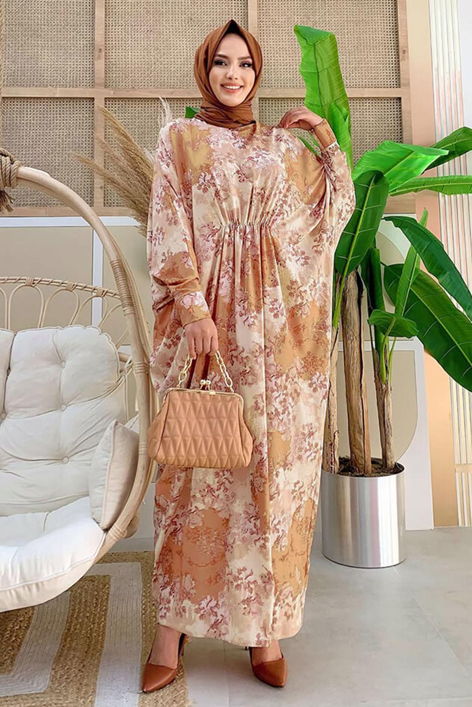 Tesettür giyim VİZON ÖNÜ BÜZGÜLÜ DESENLİ YARASA KOL ELBİSE T 6673