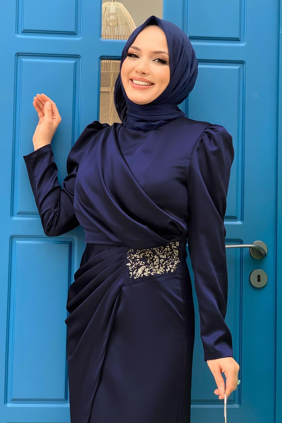 Tesettür giyim LACİVERT TAŞ DETAYLI BÜZGÜLÜ ABİYE ELBİSE T 6873