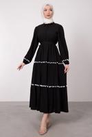Tesettür giyim SİYAH PONPON DETAYLI KUŞAKLI GOFRE ELBİSE T 7095