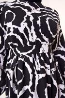 Tesettür giyim SİYAH DESENLİ KUŞAKLI ELBİSE T 744