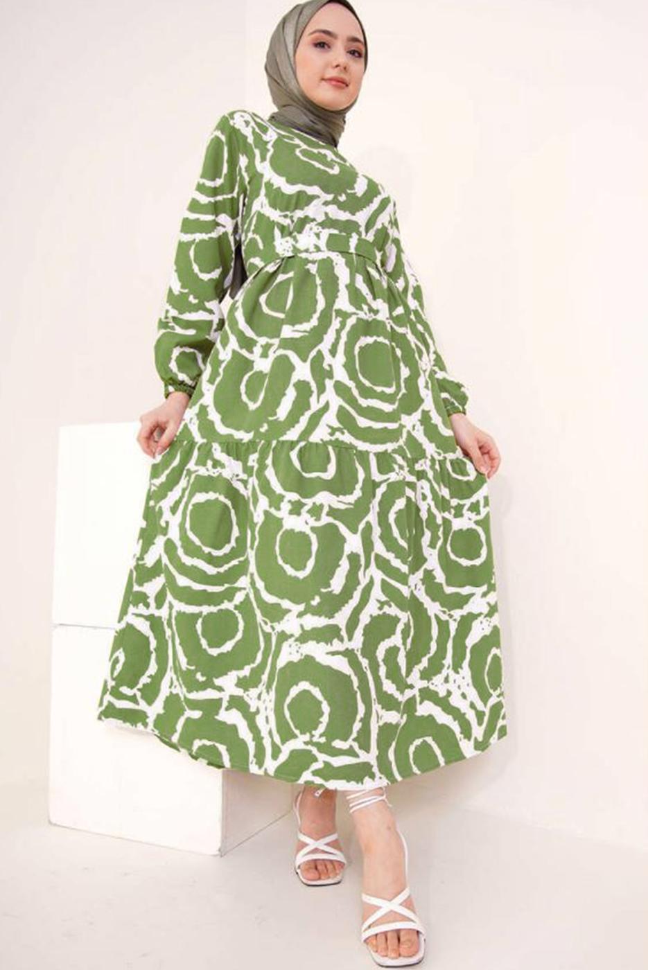 Tesettür giyim YEŞİL DESENLİ KUŞAKLI ELBİSE T 744