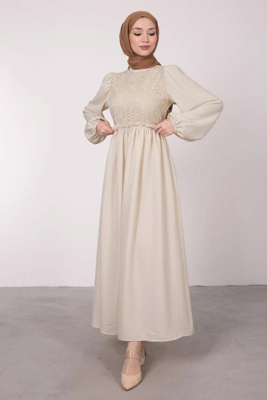 Tesettür giyim BEJ ETNİK DANTELLİ BALON KOL ELBİSE T 7585