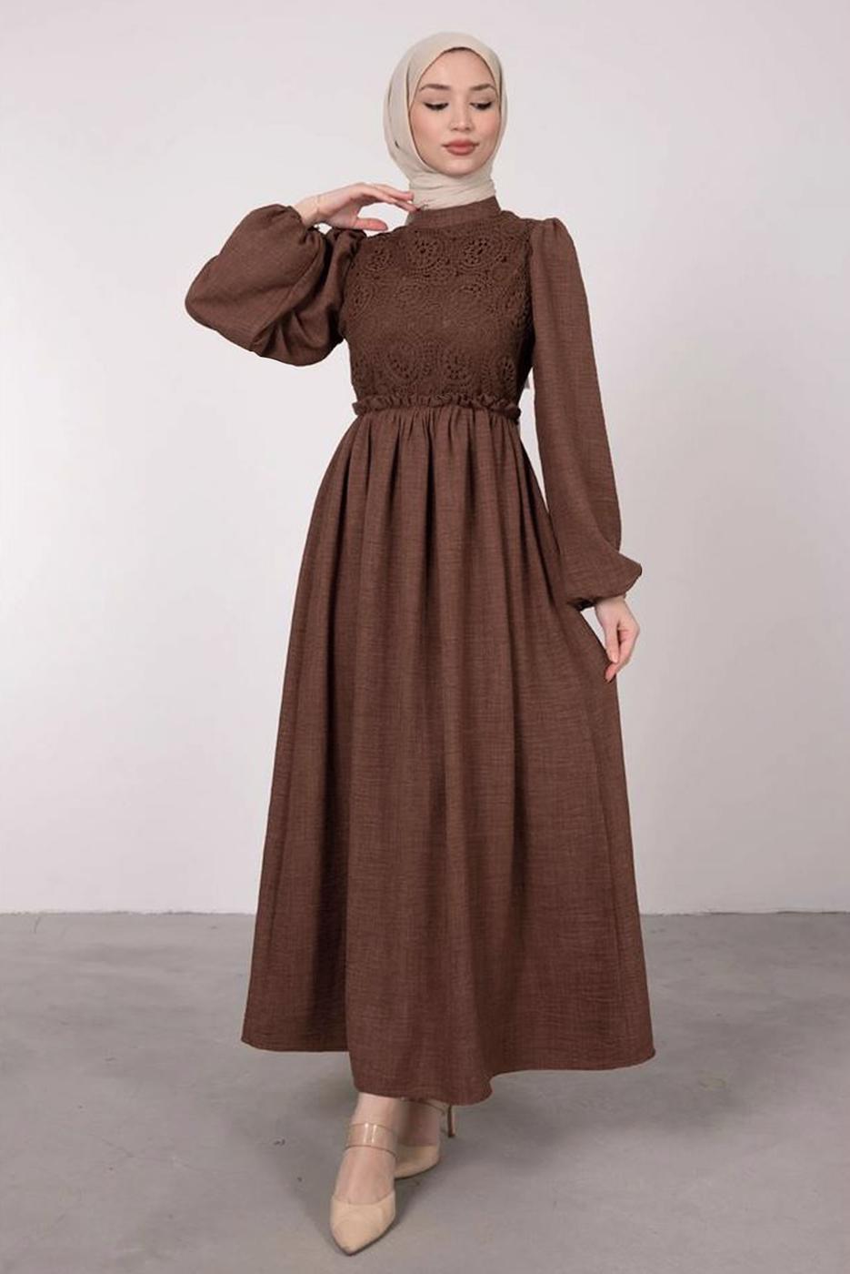 Tesettür giyim KAHVE ETNİK DANTELLİ BALON KOL ELBİSE T 7585