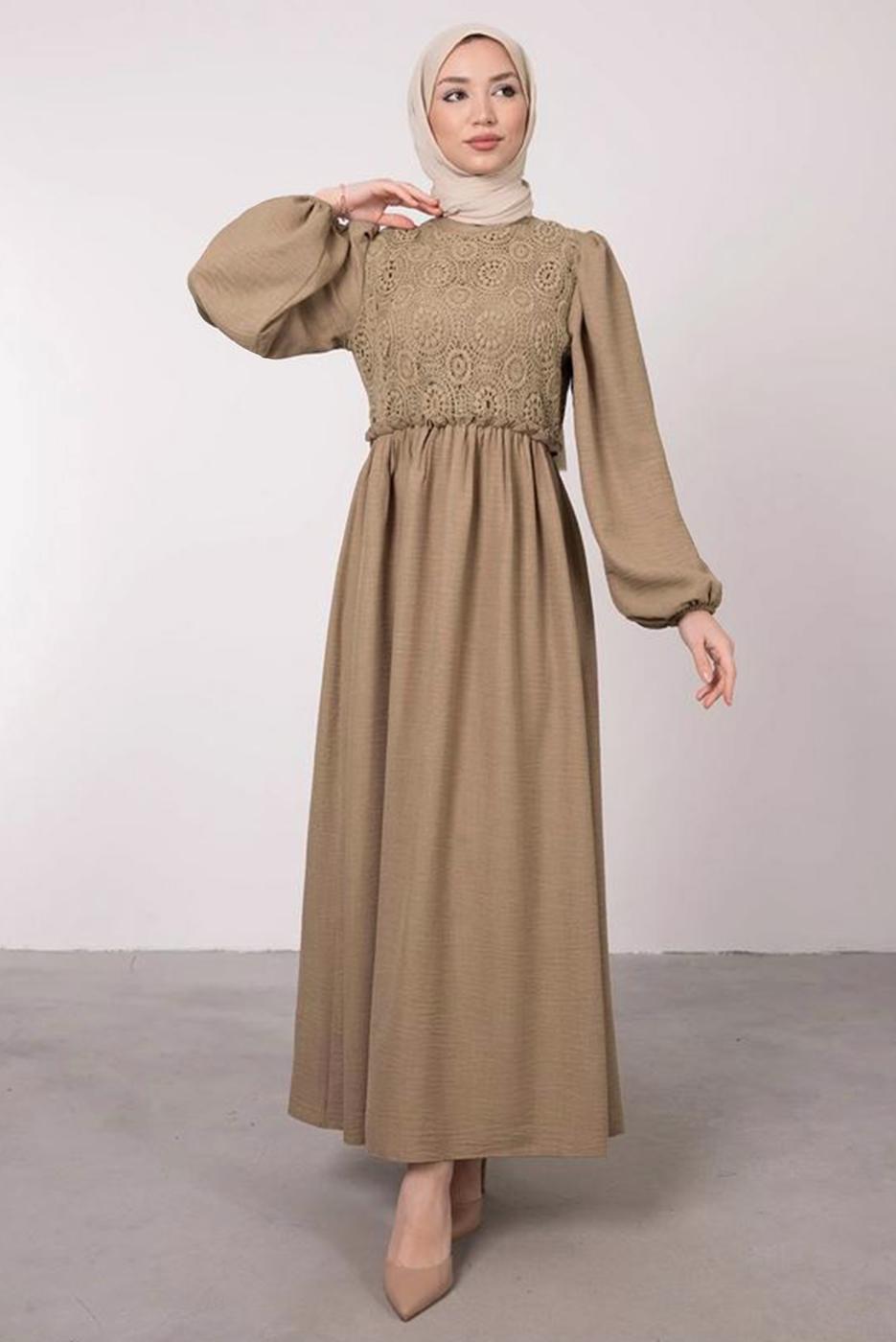 Tesettür giyim KAHVE ETNİK DANTELLİ BALON KOL ELBİSE T 7585