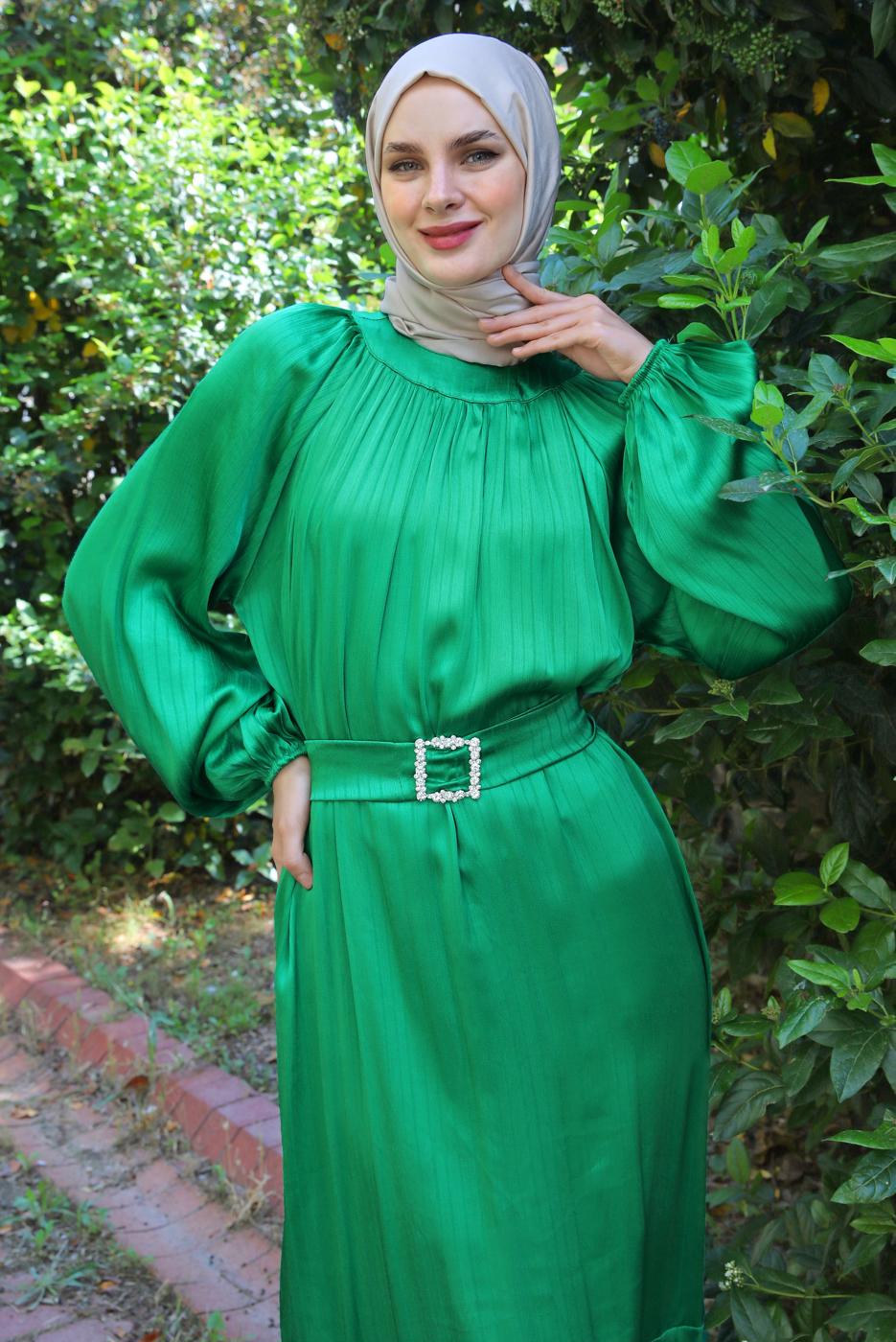 Tesettür giyim YEŞİL BALON KOL VOLANLI KEMERLİ ELBİSE T 78002