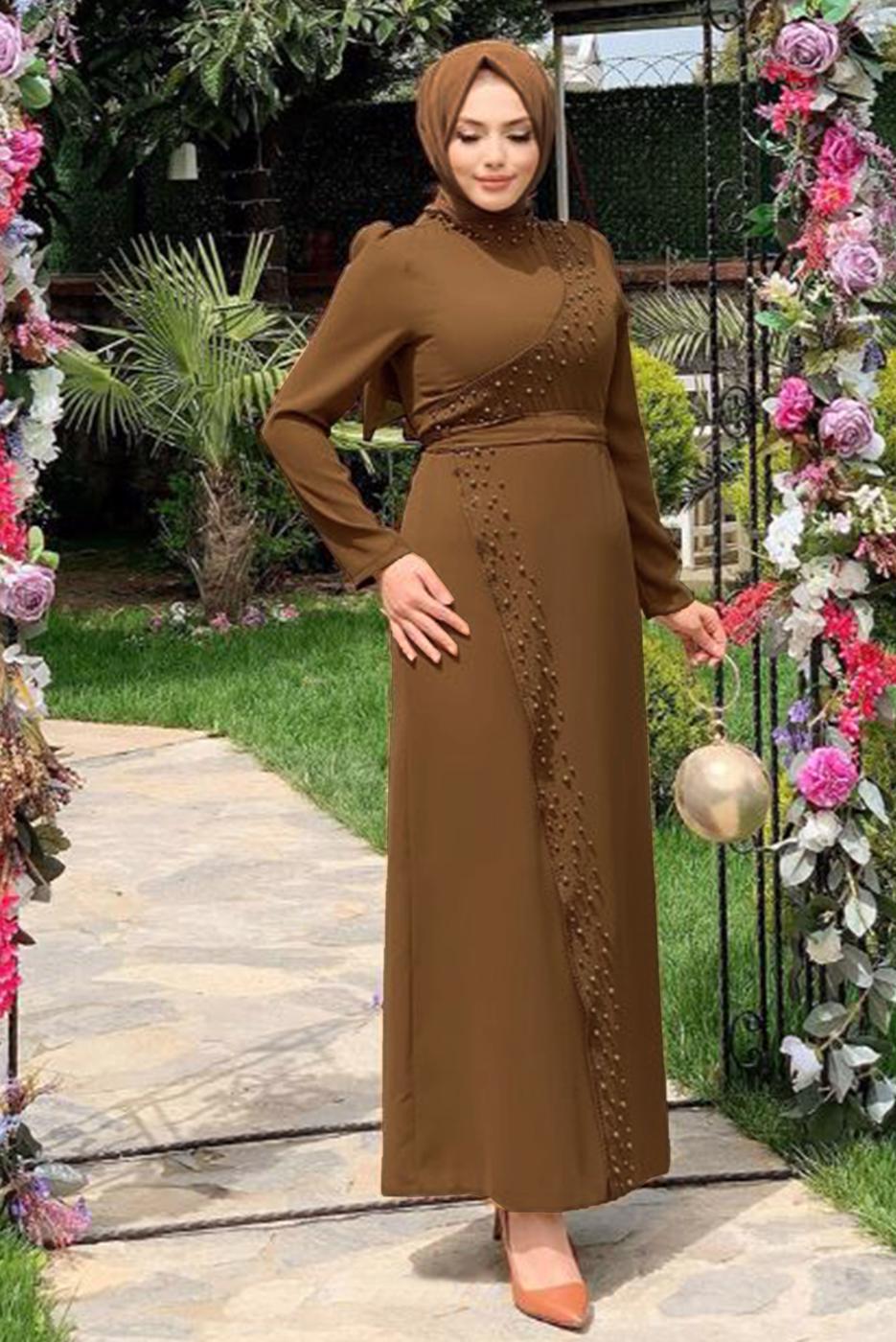 Tesettür giyim TABA İNCİ DETAYLI DİK YAKA ABİYE ELBİSE T 8073