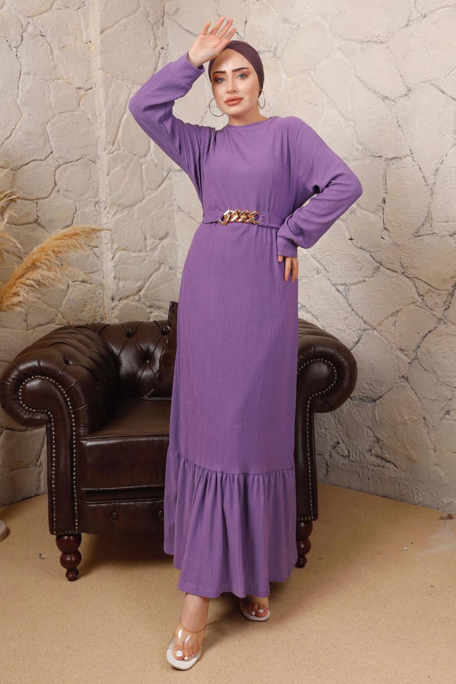 Tesettür giyim MOR ZİNCİR KEMERLİ ETEĞİ VOLANLI BÜRÜMCÜK ELBİSE T 8113