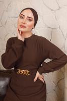 Tesettür giyim KAHVE ZİNCİR KEMERLİ ETEĞİ VOLANLI BÜRÜMCÜK ELBİSE T 8113