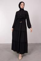 Tesettür giyim SİYAH BELİ BÜZGÜLÜ DANTEL DETAYLI ELBİSE T 8485