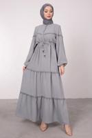 Tesettür giyim GRİ BELİ BÜZGÜLÜ DANTEL DETAYLI ELBİSE T 8485