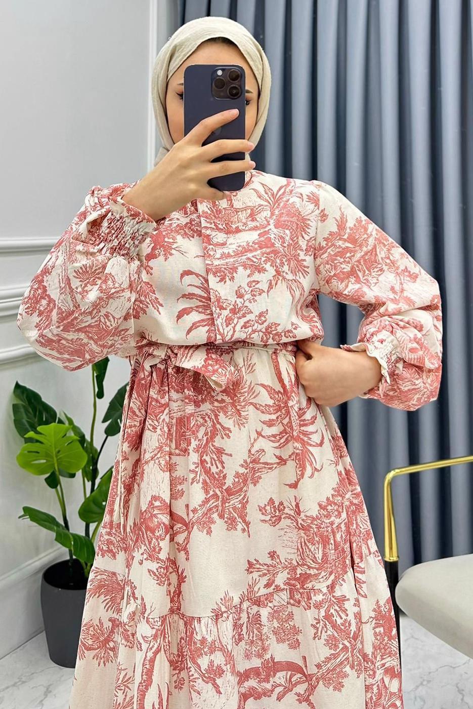 Tesettür giyim PEMBE MANŞETLERİ LASTİKLİ KUŞAKLI DESENLİ ELBİSE T 8885