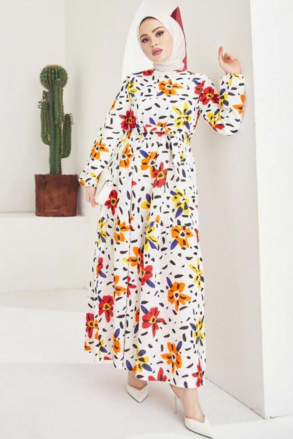 Tesettür giyim KREM ÇİÇEK DESENLİ KUŞAKLI ELBİSE T 904